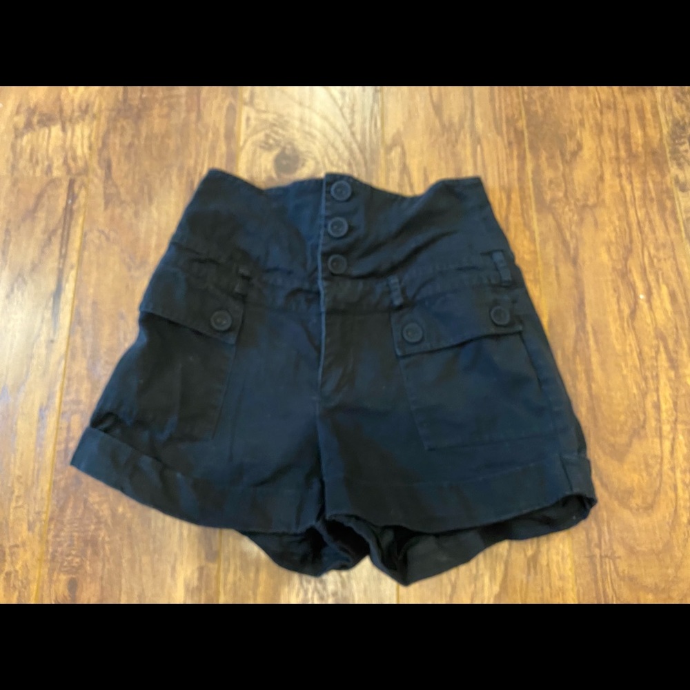 Cirque 21 high waist pinup shorts.